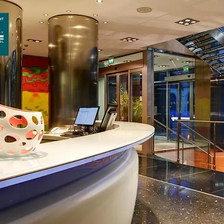 Centro 4*