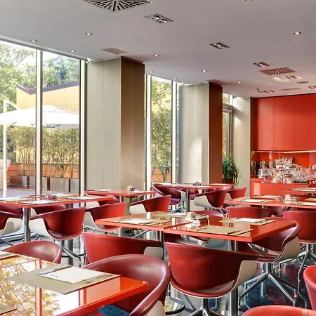 Отель Centro 4*