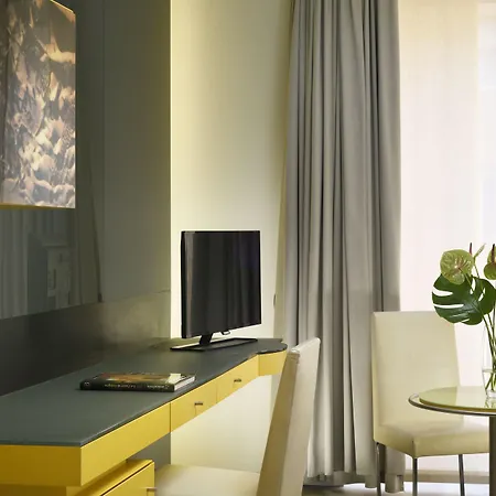 Hotell Centro 4*