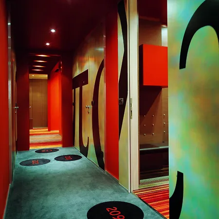Hotel Unahotels Centro 4*